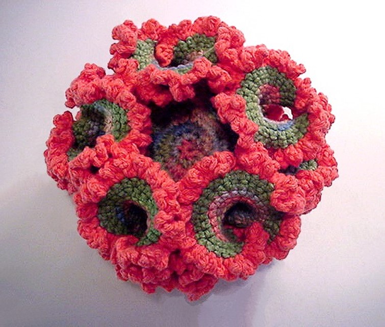 Knitted Hyberbolic Pseudosphere CC-SA 2.0